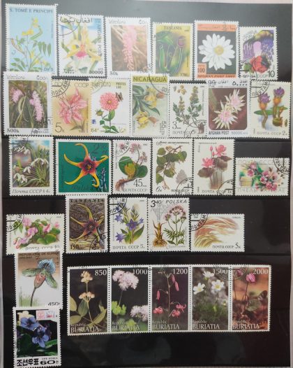 Mixed flowers used stamps (31 stamps)