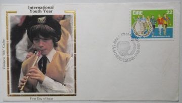IRELAND YOUTH YEAR GIRL PLAYING INSTRUMENT 1985 COLORANO SILK CACHET FDC UNADDR