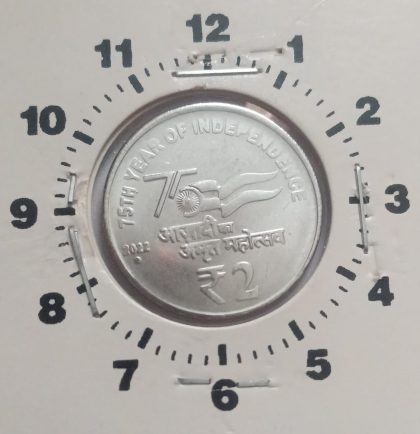 2 RUPEES 2022 NOIDA MINT 11.00 ROTATION ERROR COIN UNC - Image 2