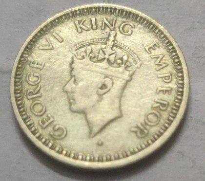 KING GEORGE VI- 1/4 RUPEE 1945 BOMBAY MINT SILVER COIN (USED) - Image 2
