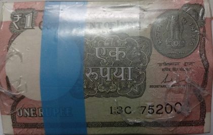 1 Rupee Bundle notes Governor SHAKTIKANTA DAS Inset L(2017) UNC 2001 10 BUNDLES