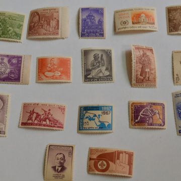 1967 Complete year pack  17  Stamp (Hinged/Gum washed)