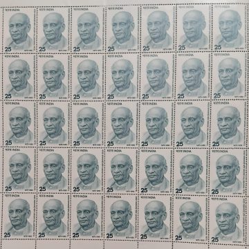 Sardar Vallabhbhai Patel. Personality, Freedom Fighter, Sardar, Indian National Congress, Lawyer, Deputy Prime Minister, 25 P.  (Hinged/Gum washed stamp Fullsheet-35 Stamps)