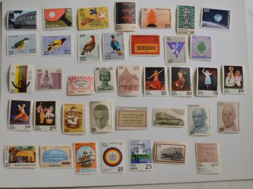 1975 Complete year pack  38 Stamp (Hinged/Gum washed)