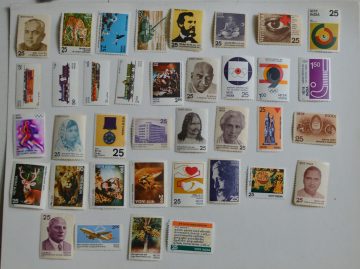 1976 Complete year pack  37  Stamp (Hinged/Gum washed)