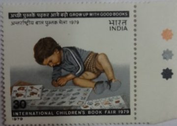 Child learning to read (Traffic Light Stamp)
