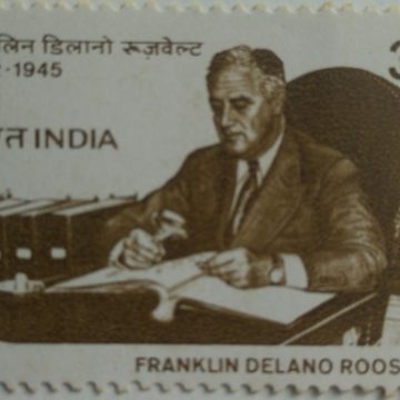 Franklin Delano Roosevelt. Personality, American Statesman, Political Leader, U.S. President, Philatelist, Stamp Collection, Philately Rs. 3.25  (Hinged/Gum washed stamp)