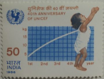 40th Anniv.of United Nations Children's Fund. Growth monitoring (Hinged/Gum washed stamp)