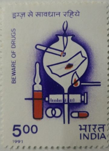 Beware of Drugs Drugs, Conference, Narcotics, Addiction, Habituation, Ampoule, Injection, Syringe, Capsule, Match Stick, Flask, Cigarette, Pills - MNH Stamp