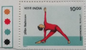 Utthita Trikonasana  (Traffic Light Stamp)