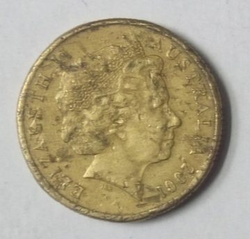 Aus 1 dollar coin 2001_1$ Commemorative International year of Volunteer's  (used)