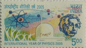 9th Series Physics and Elinstein -Rs.5(Df)