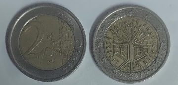 2 EURO 2001_Liberte Egalite Fraternite Coin (used)