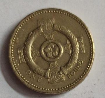 UK 1 Pound Coin2001  (USED)