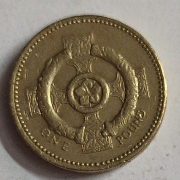 UK 1 Pound Coin2001  (USED)
