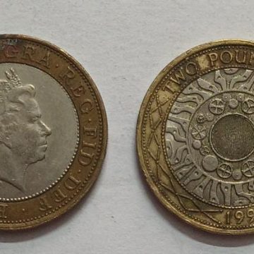 UK 2 Pound Coin 1999  (USED)