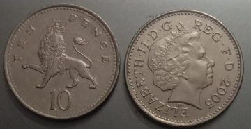 UK 10 Pence Coin 2005 (USED)