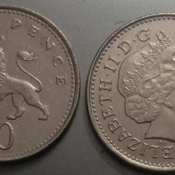 UK 10 Pence Coin 2005 (USED)