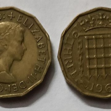 UK 3 Pence Coin 1961  (USED)