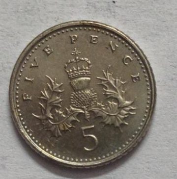 UK 5 Pence Coin1988 (USED)