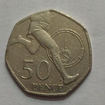 UK 50 Pence Coin 2004 (USED)