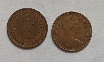 UK Half New Penny 1974 Small Coin (USED)
