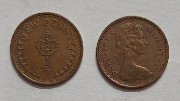 UK Half New Penny 1976 Small Coin (USED)