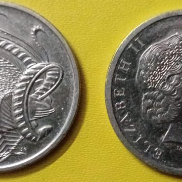 AUSTRALIA 10 CENTS 2004 USED COIN