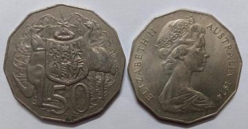 AUSTRALIA 50 CENTS 1974 USED COIN