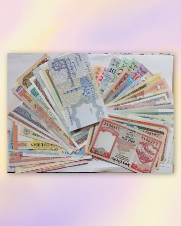 SET OF 100 DIFFERENT CURRENCIES FROM WORLD BANK NOTES UNC